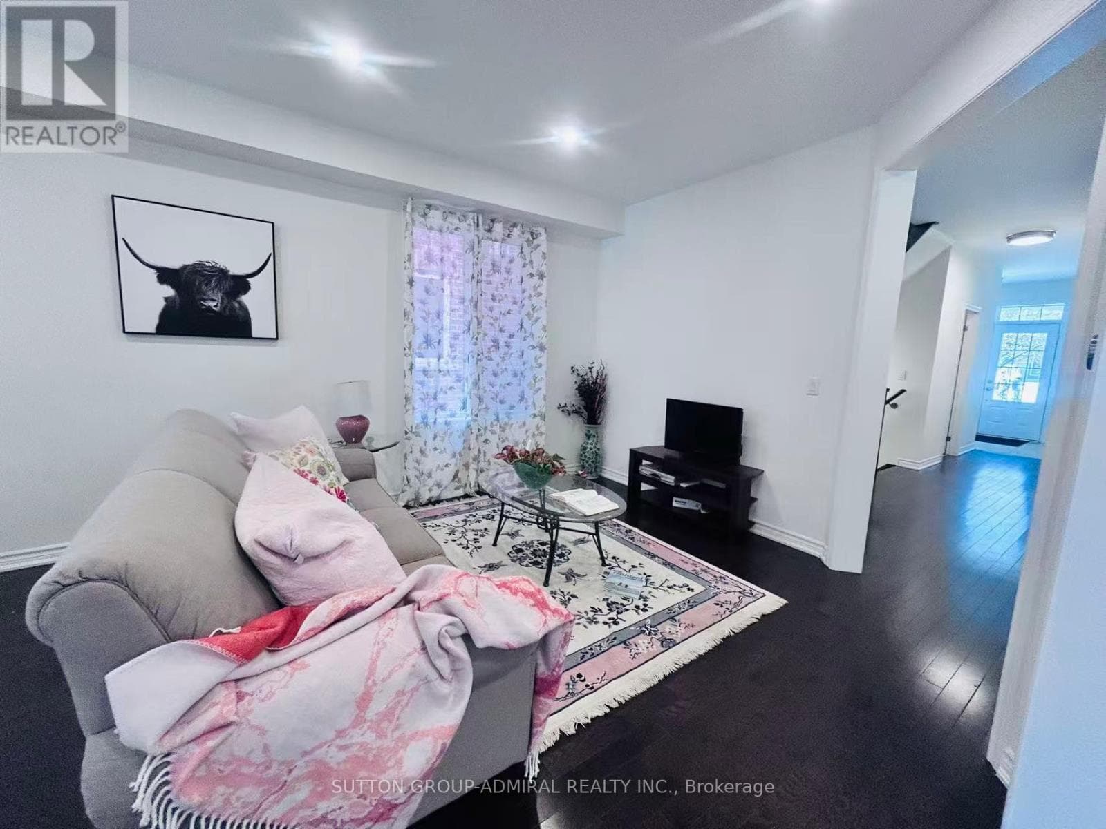 81 LIVANTE COURT photo 4