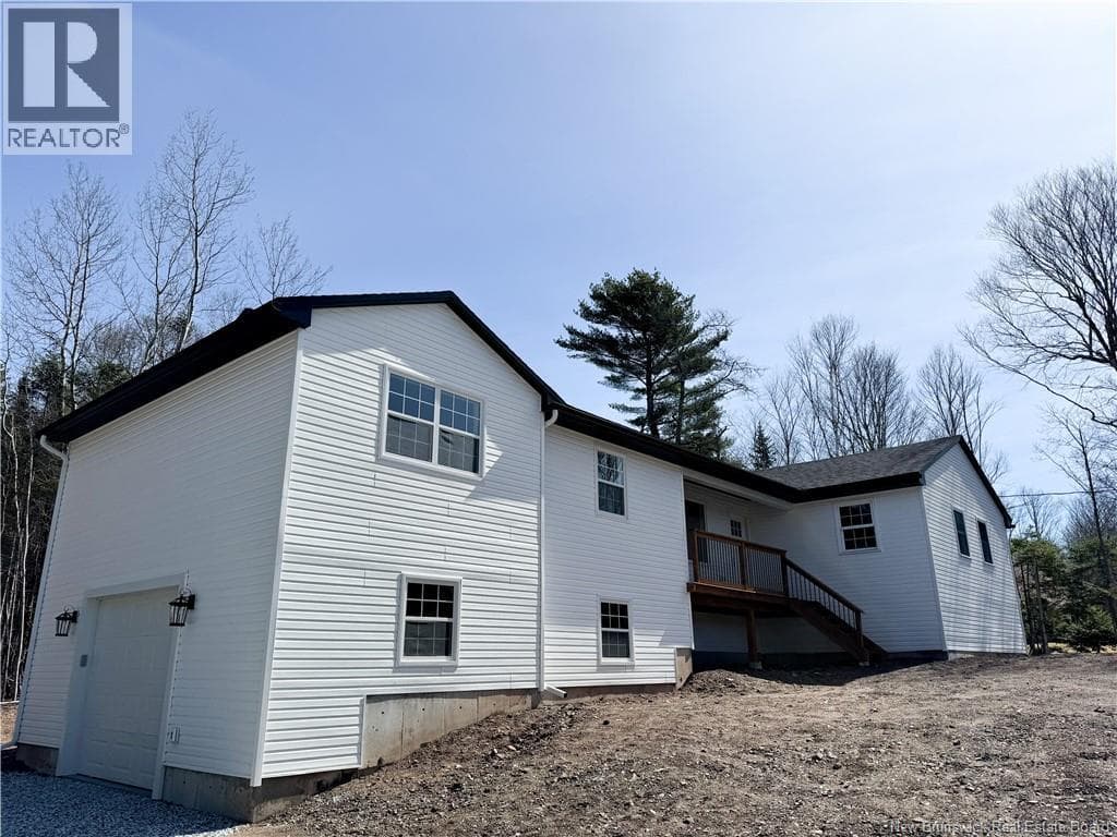 327 Robertson Road photo 3