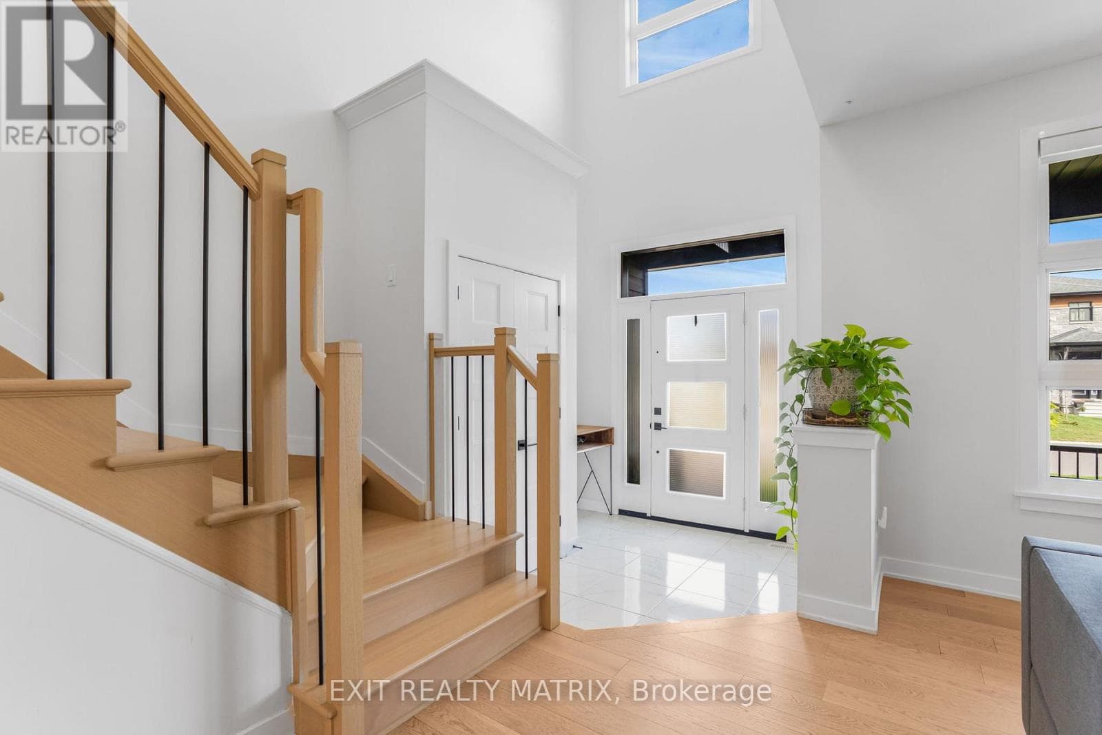 1144 AVIGNON STREET photo 2