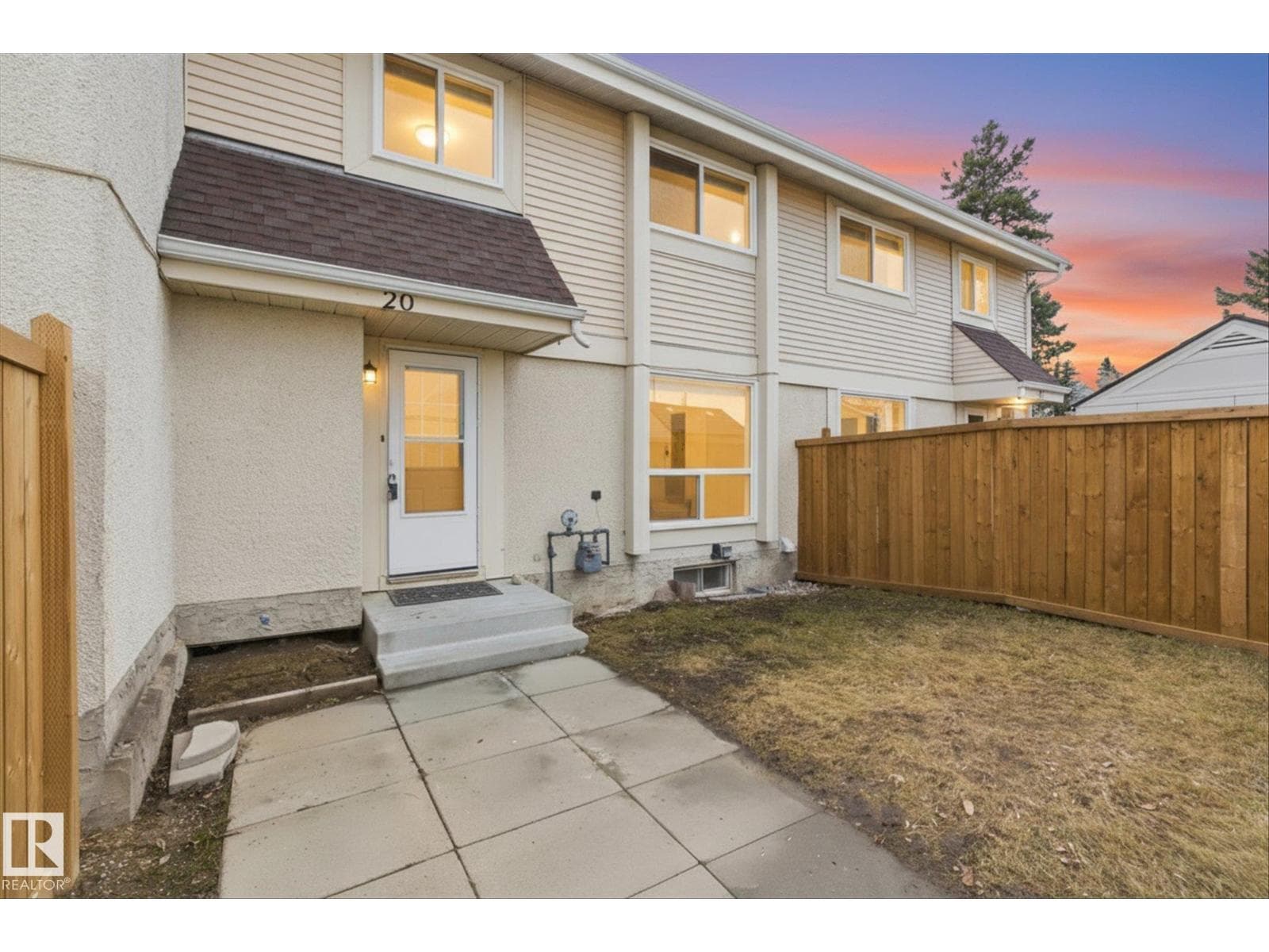 3 bed 2 bath single family at 20 ATHABASCA AC — $205,000