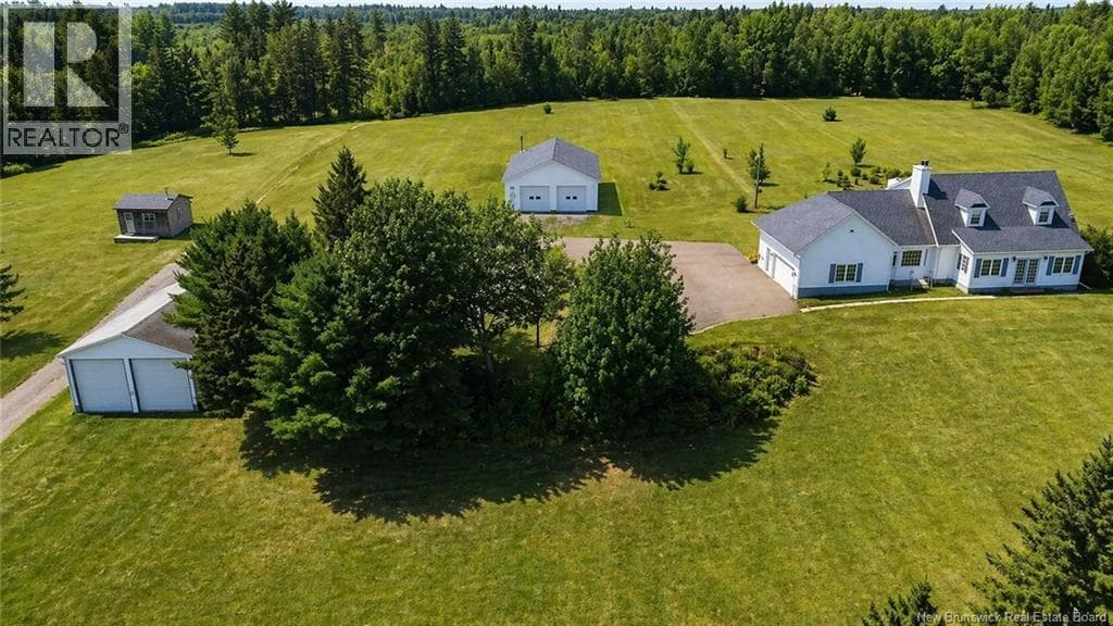 3 bed 3 bath single family at 3199 Route 465 — $499,900
