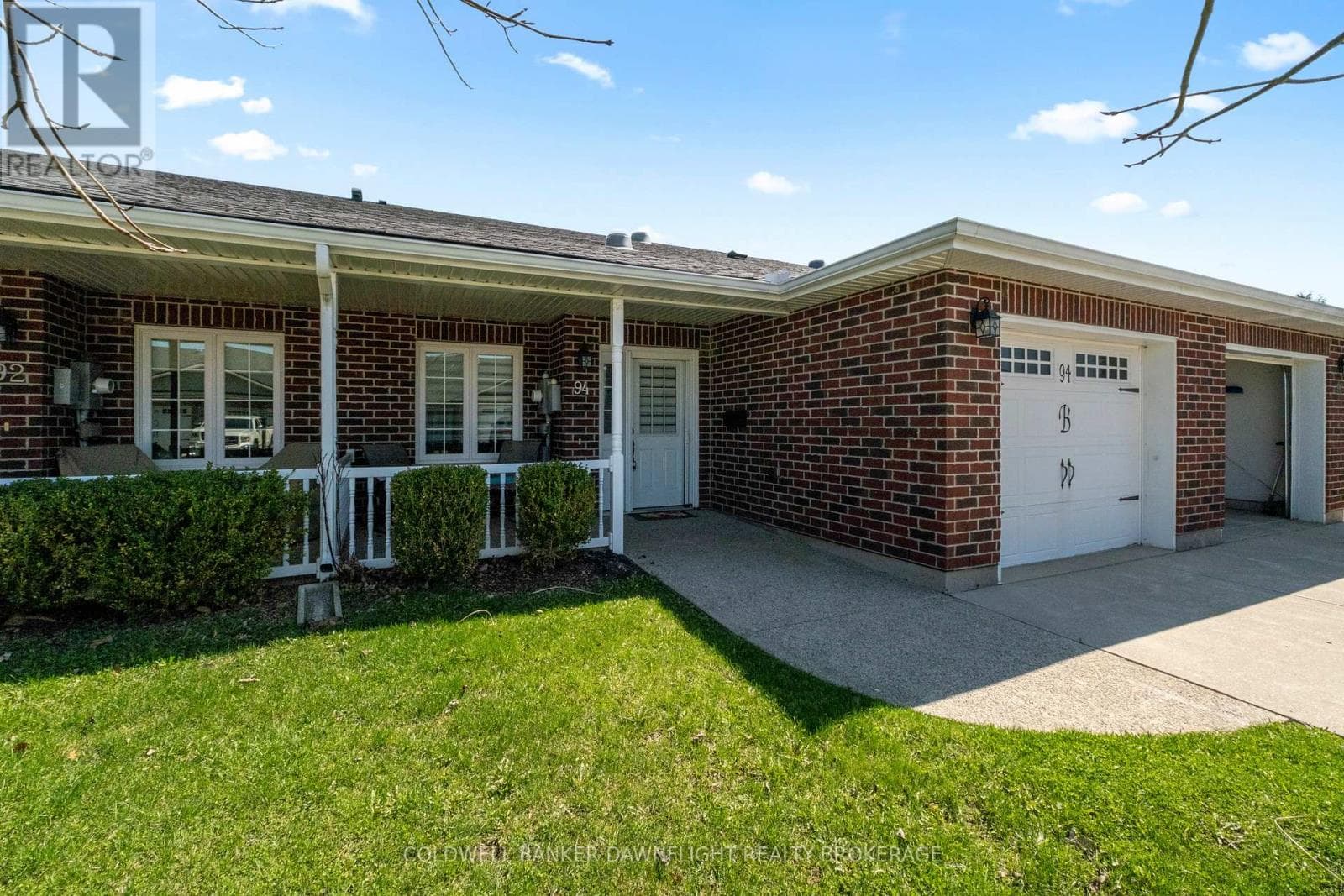 94 REDFORD DRIVE photo 2