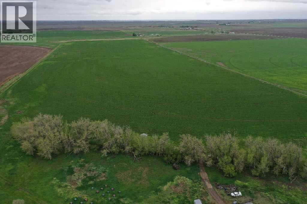 173030 Hwy 875 photo 5