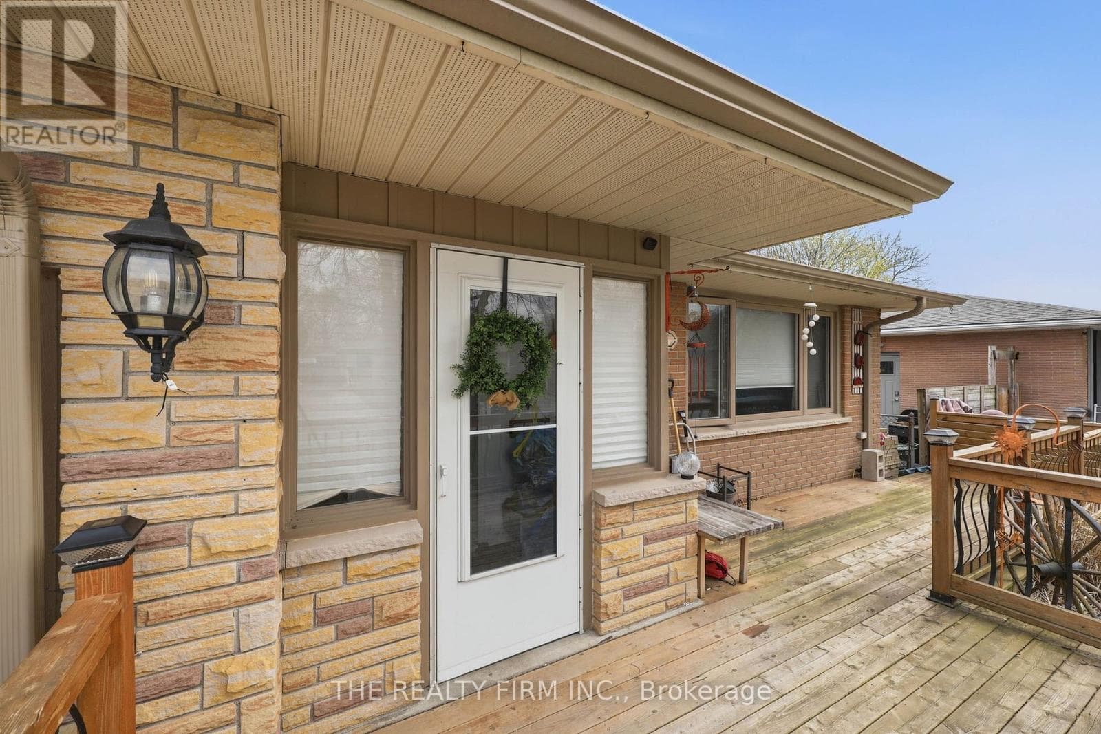 70 TALAVERA CRESCENT photo 3