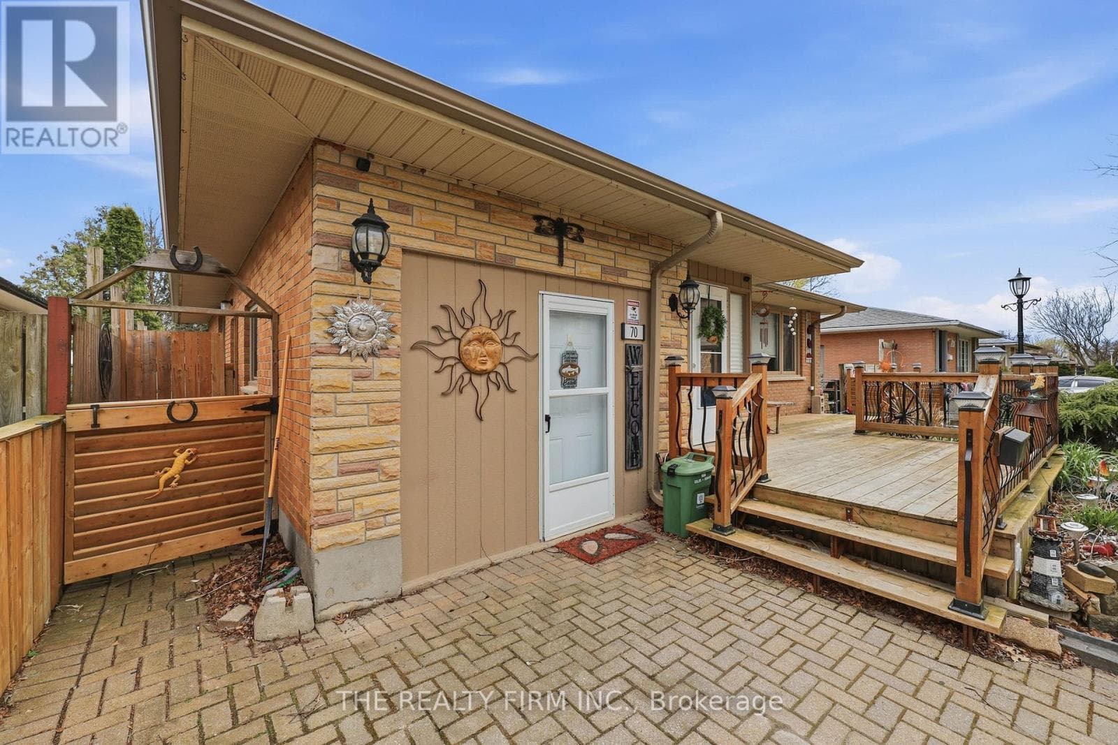 70 TALAVERA CRESCENT photo 4