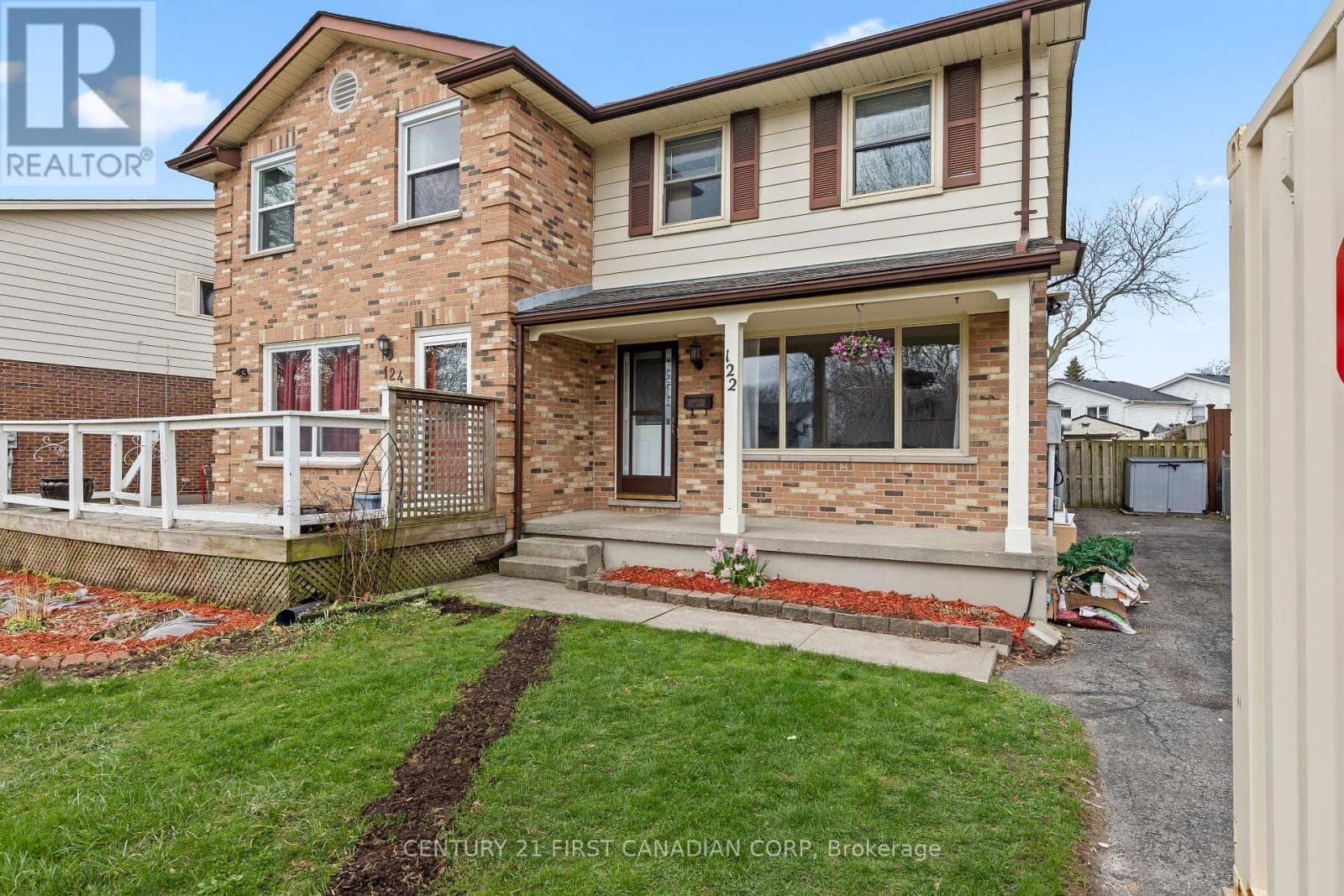 122 GARLAND LANE photo 2