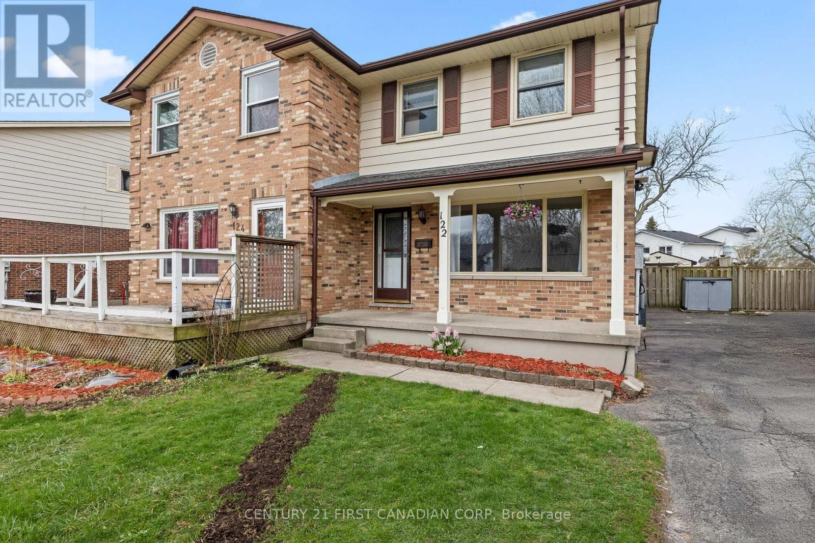 122 GARLAND LANE photo 3
