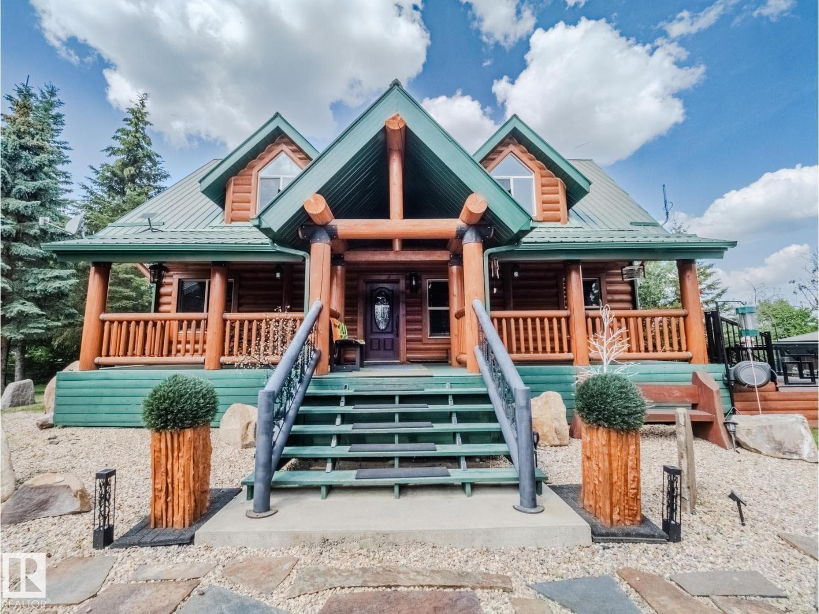 213 Lakeshore DR — photo 3