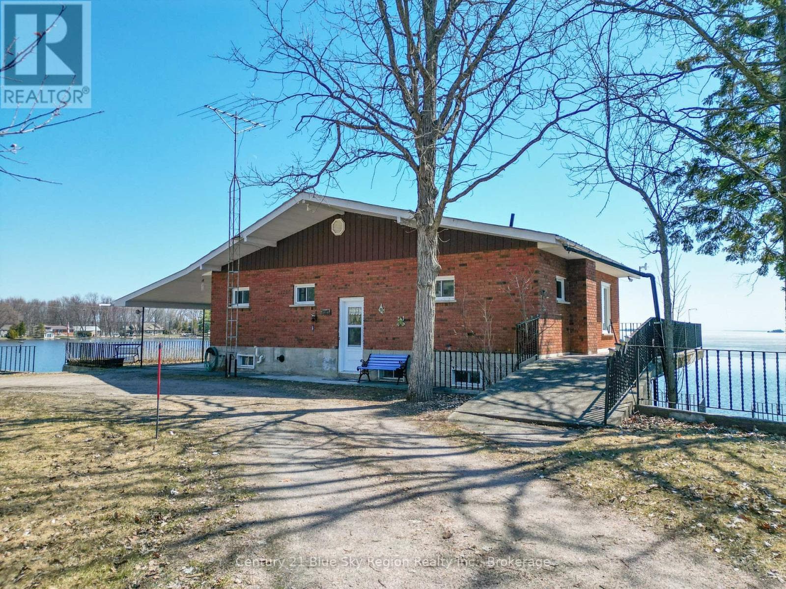 2 bed 2 bath single family at 8 GERARD ROAD — $759,900