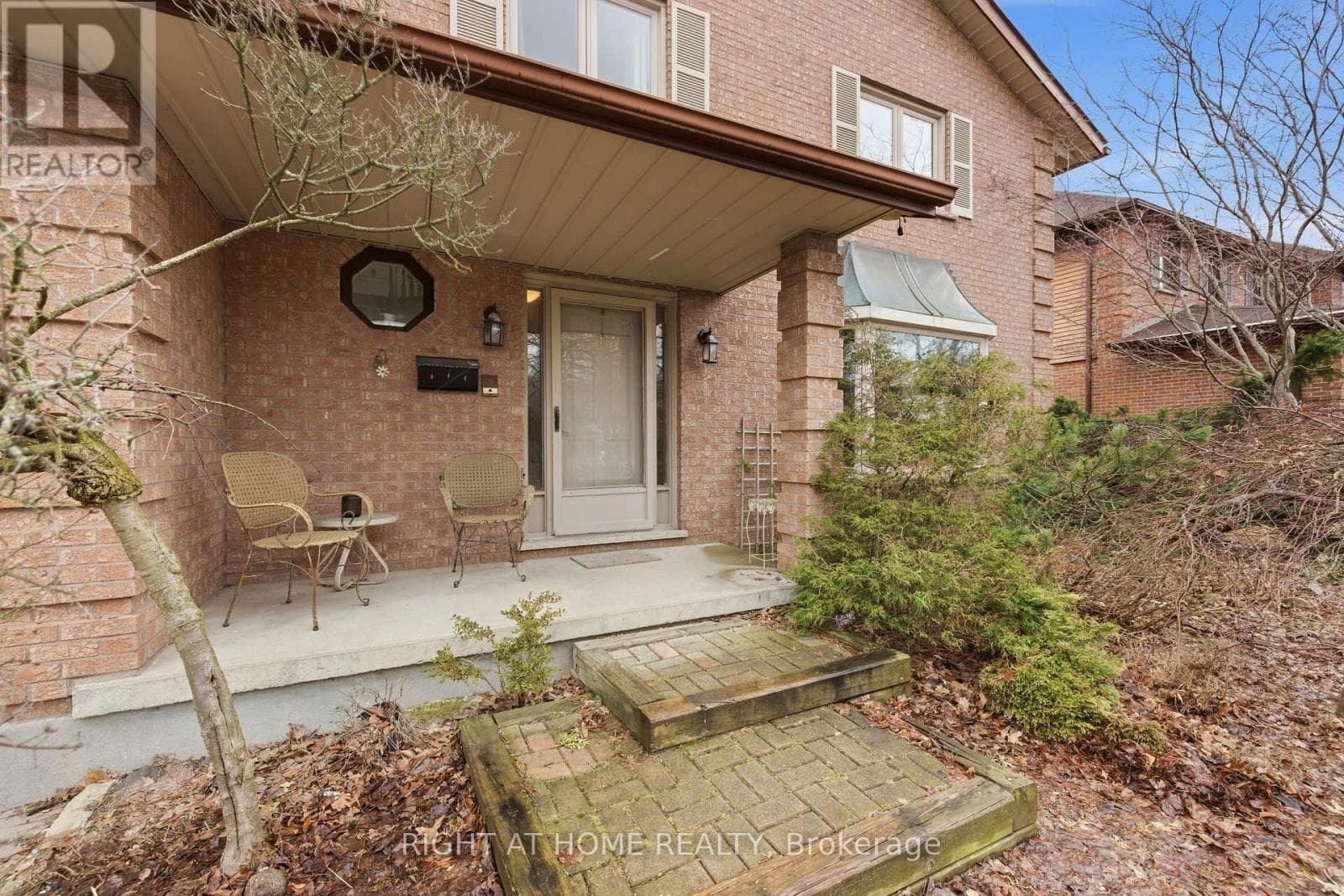 495 JEFFREYBROOK CLOSE photo 4
