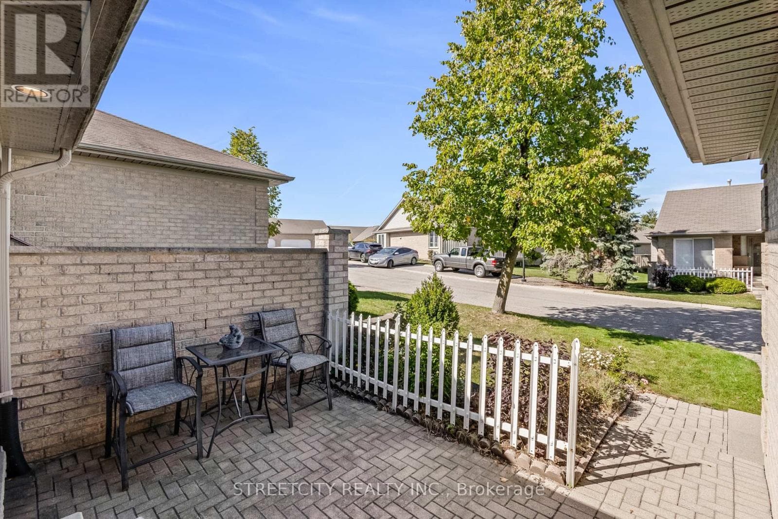 34 - 861 SHELBORNE STREET photo 4