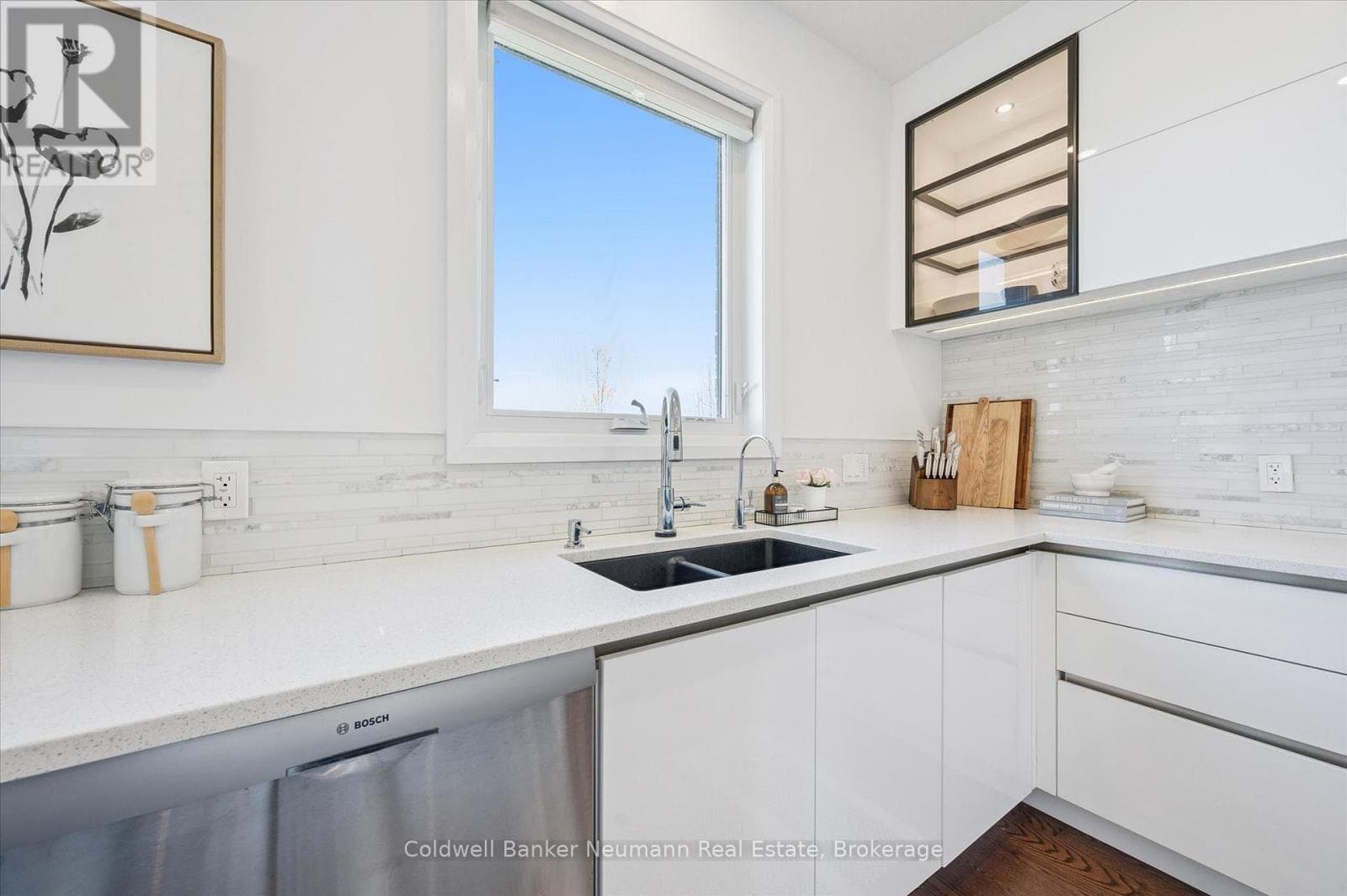 74 GELLERT DRIVE photo 10