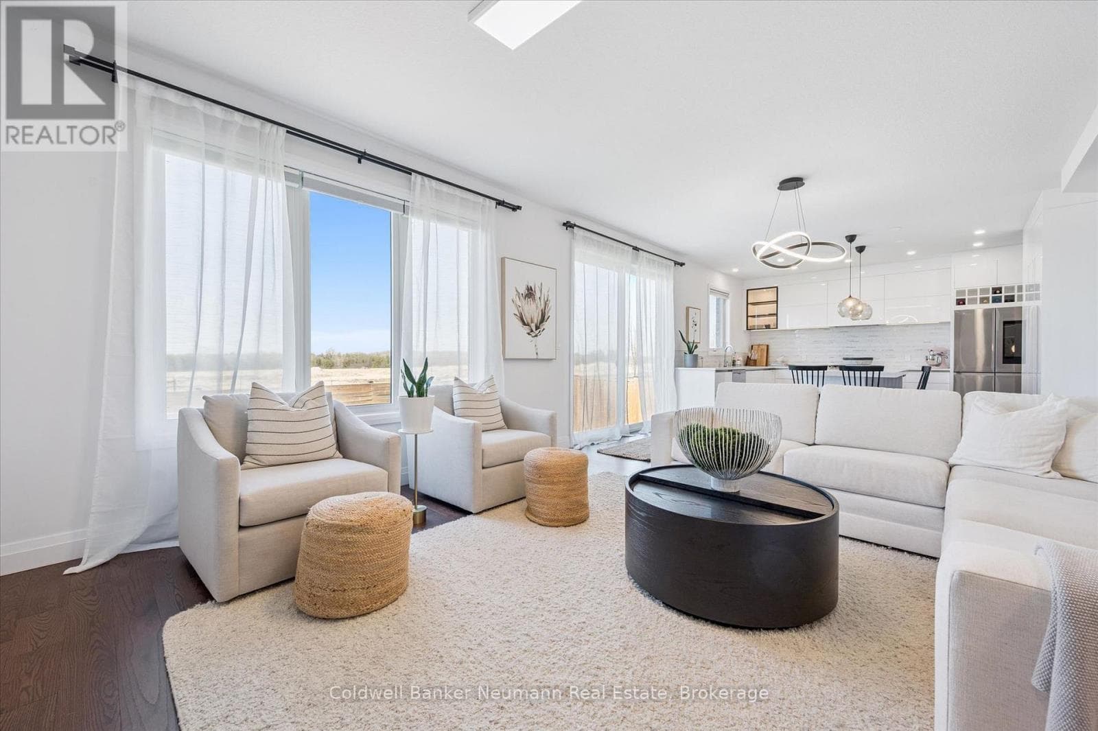 74 GELLERT DRIVE photo 6