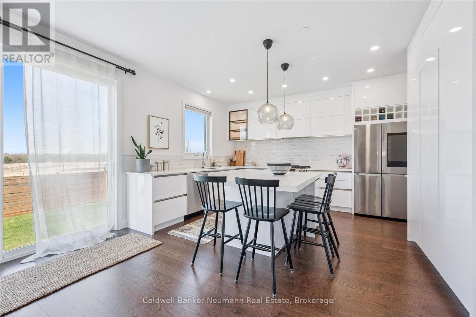 74 GELLERT DRIVE photo 7