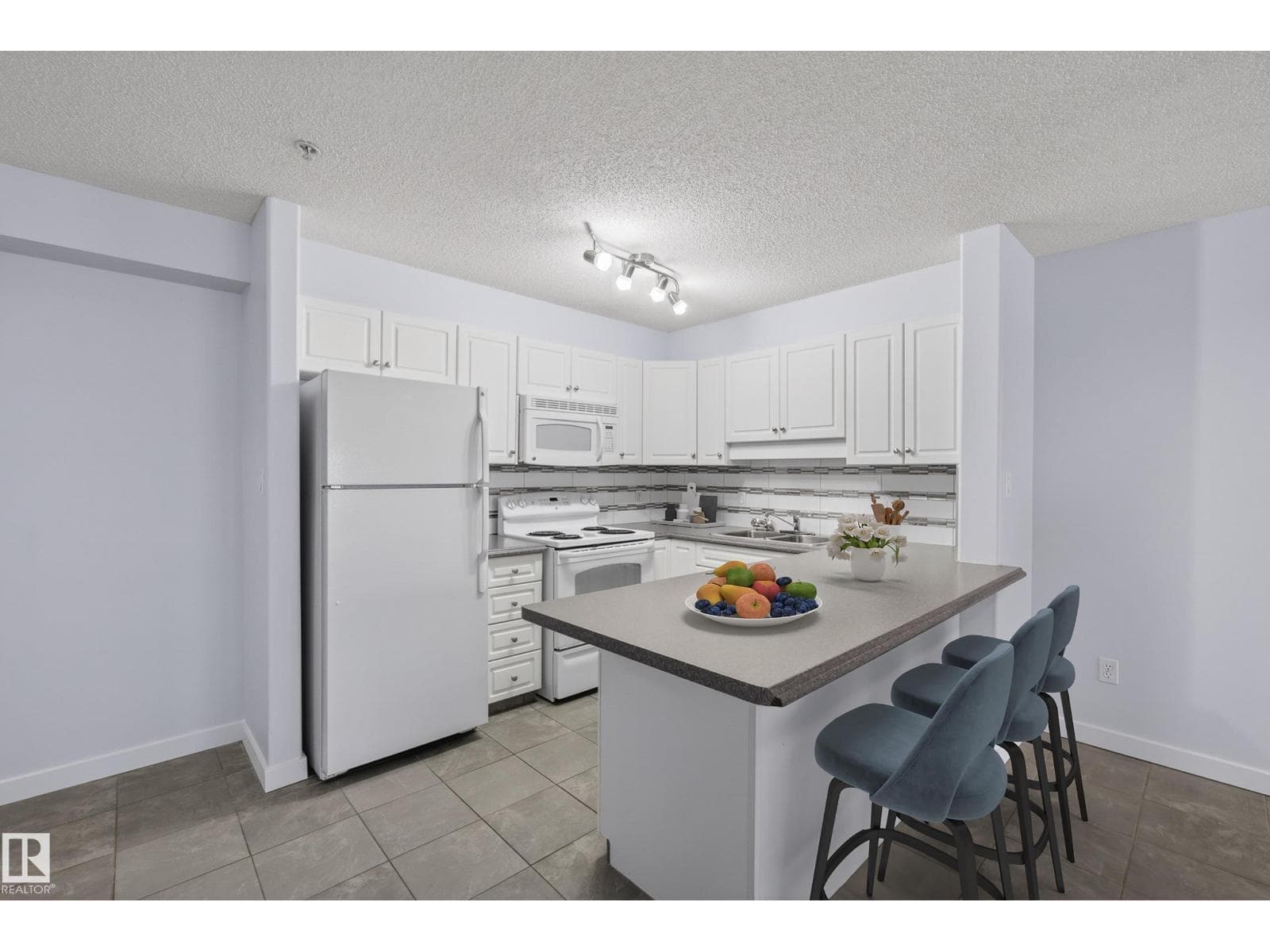 #113 13625 34 ST NW photo 2