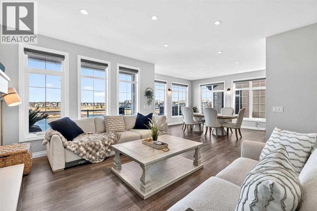 56 Masters Court SE photo 5