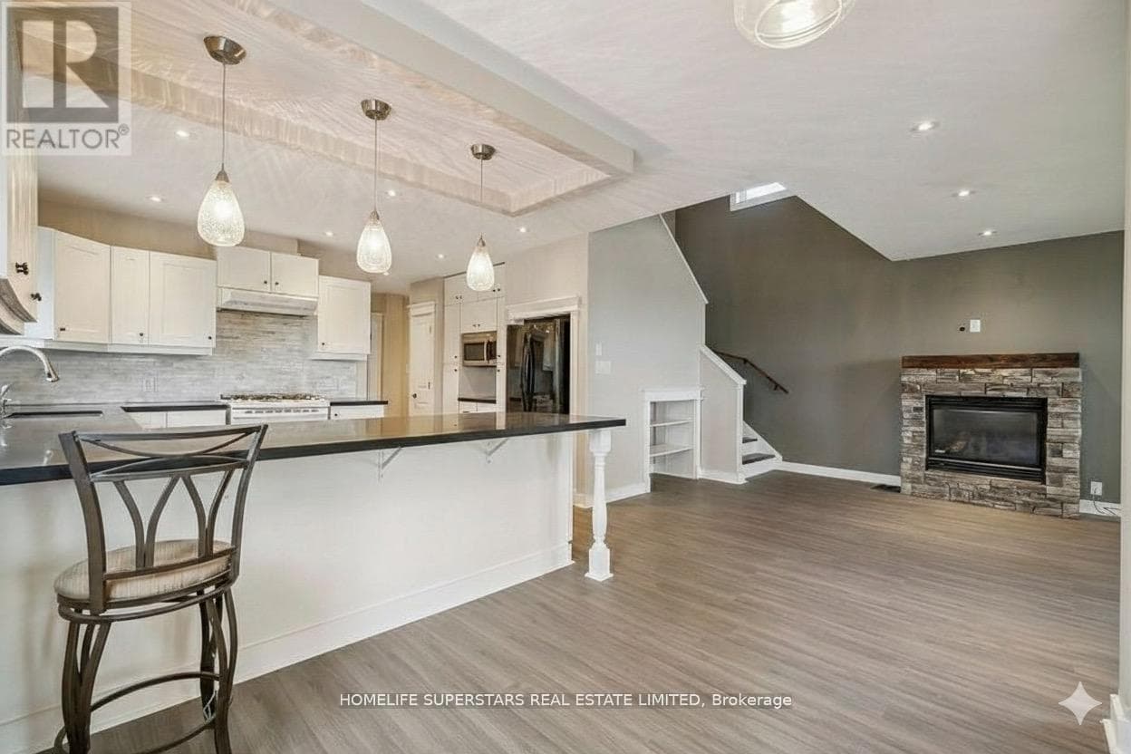 4290 YONGE STREET photo 3