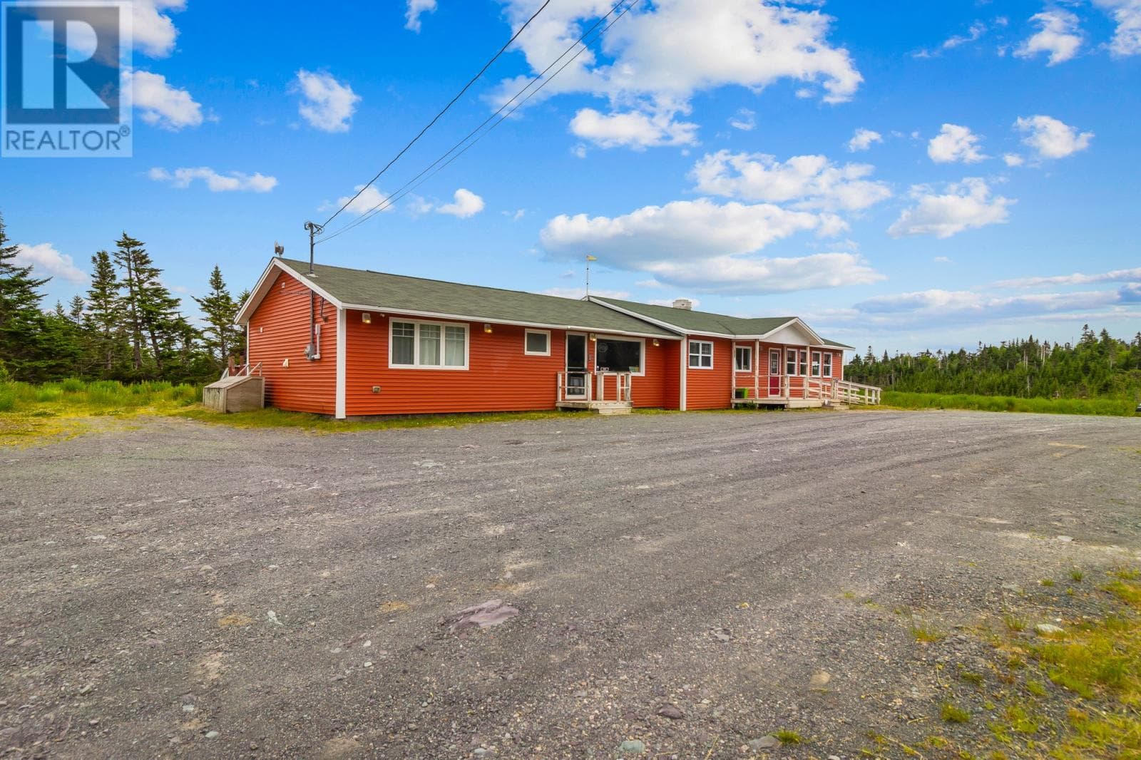 546 Salmonier Line photo 3