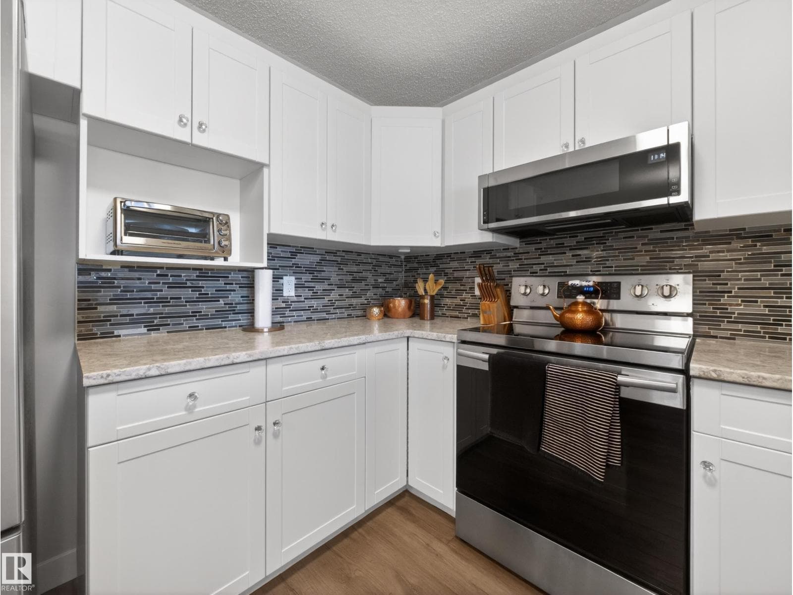 #415 70 CRYSTAL LN photo 5