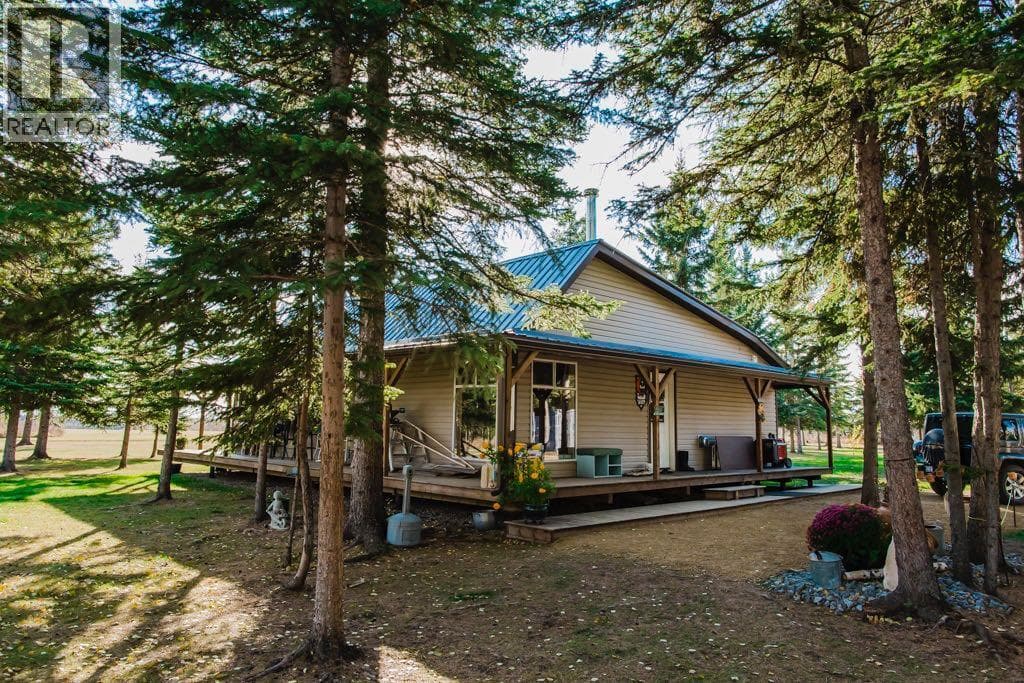 7923 Range Road 73
