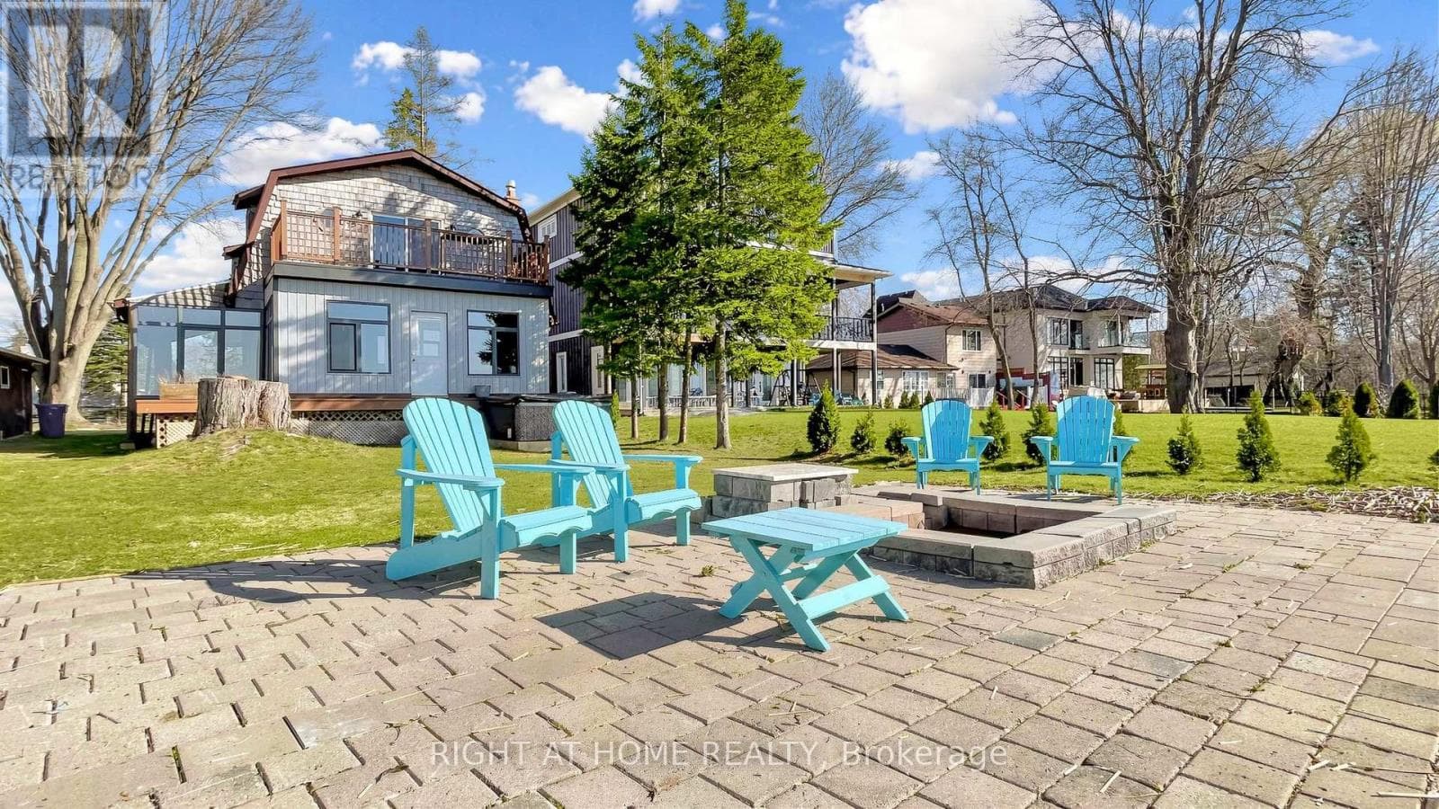36 SHIRLEA BOULEVARD photo 2