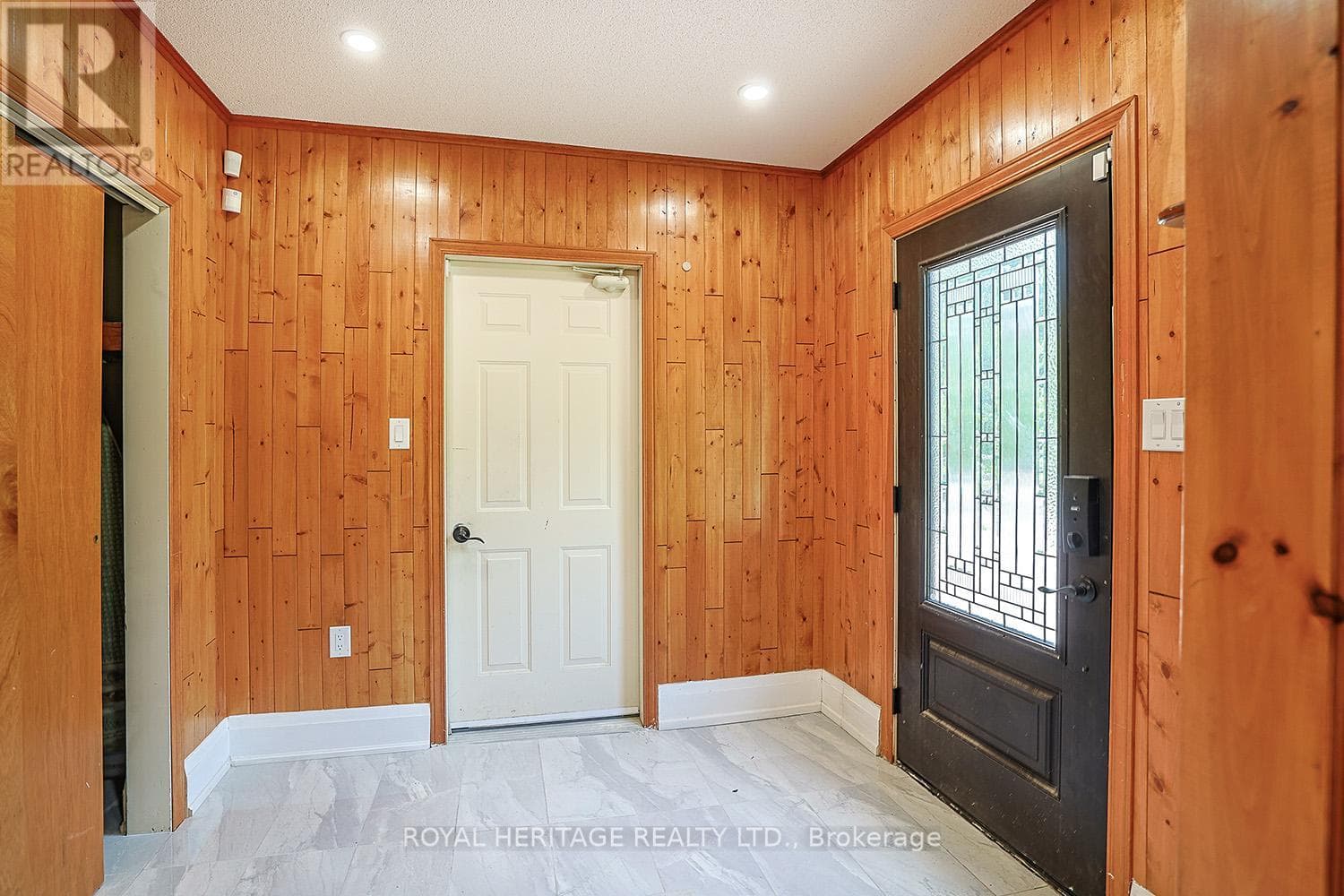 5225 RICE LAKE DRIVE N photo 2