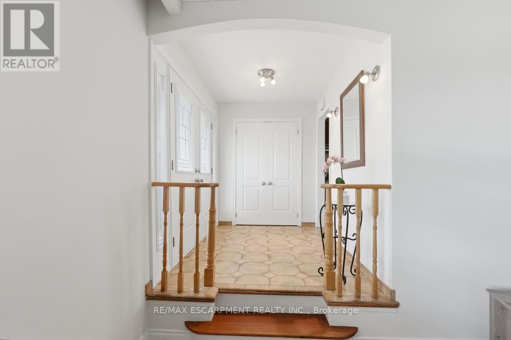 68 NUGENT DRIVE photo 4