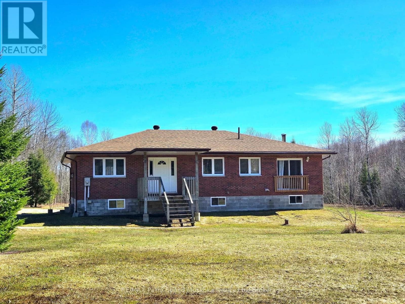 3 bed 2 bath single family at 50 WOODS ROAD — $699,000