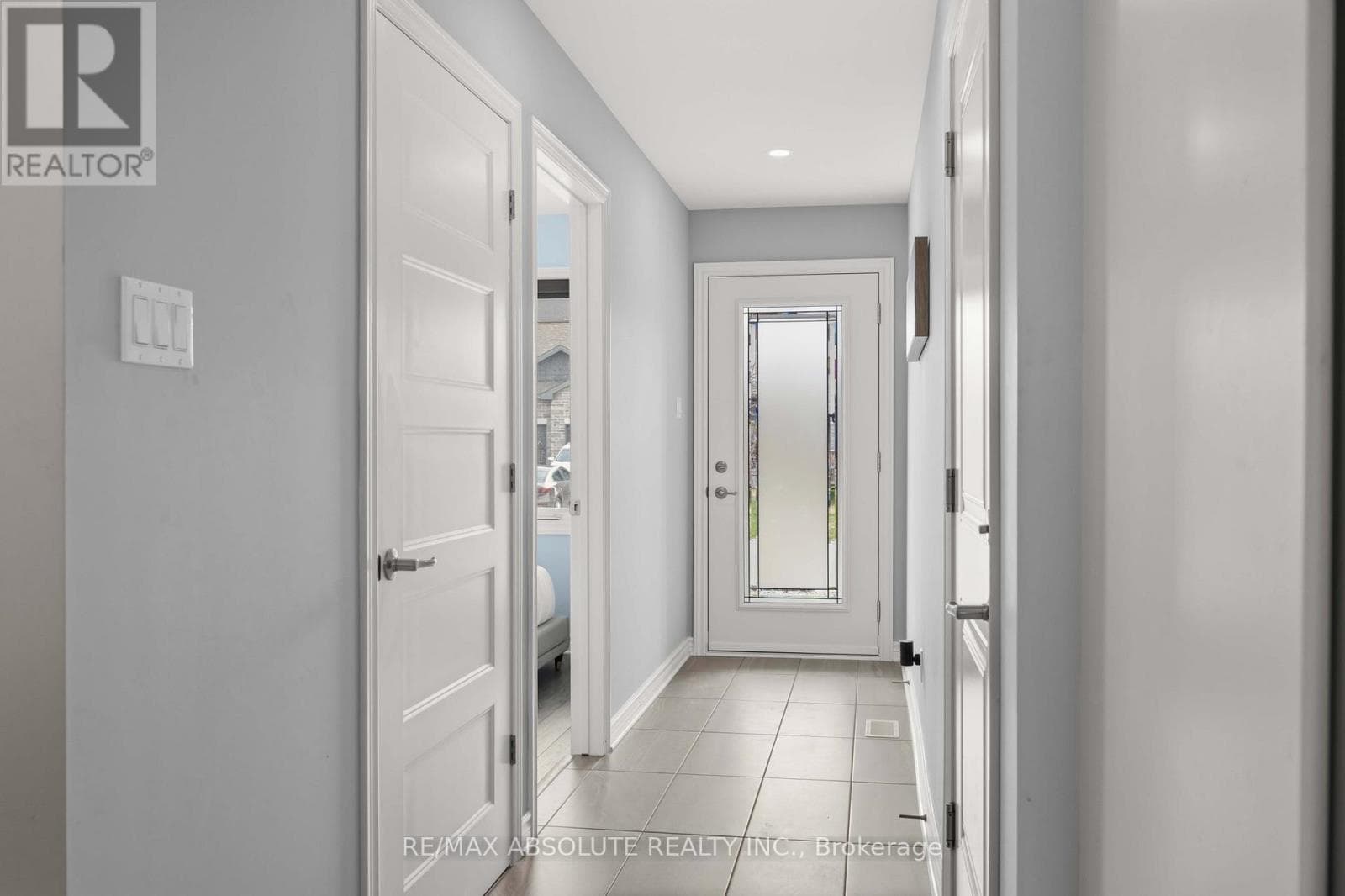 27 MORGAN CLOUTHIER WAY photo 3