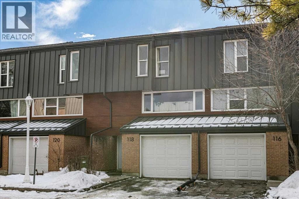 3 bed 3 bath single family at 118 Brae Glen Lane SW — $487,500