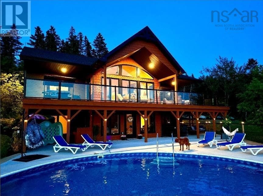 4 bed 3 bath single family at 20 Birds Eye View Lane — $935,000