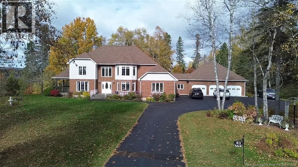 81 Woodland Hill photo 2