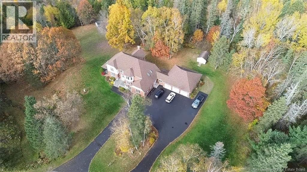 81 Woodland Hill photo 5