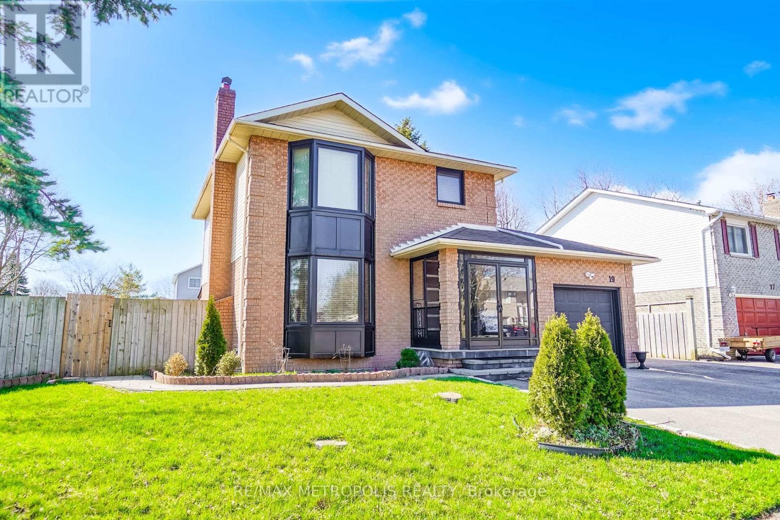 4 bed 5 bath single family at 19 GLENABBEY DRIVE — $789,000