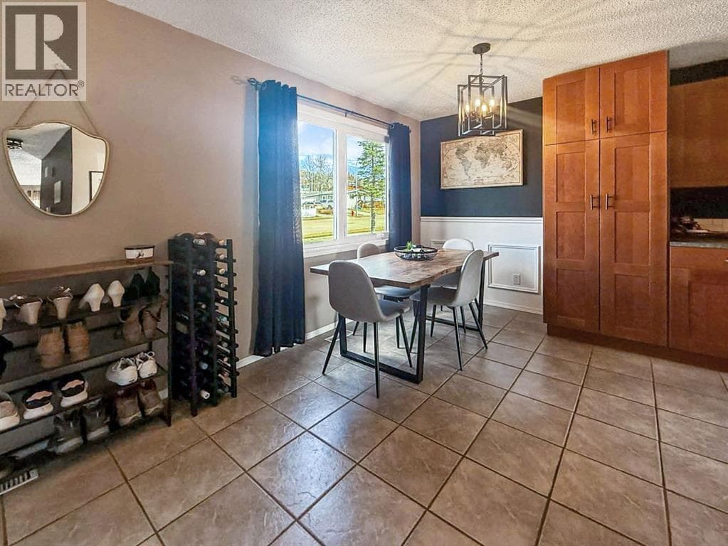 49 97th Avenue photo 3