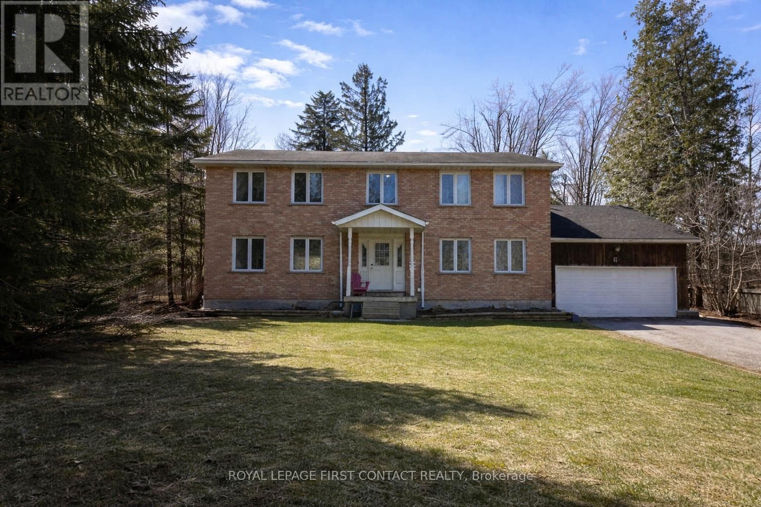 5 bed 4 bath single family at 9 LITTLE LAKE DRIVE — $950,000