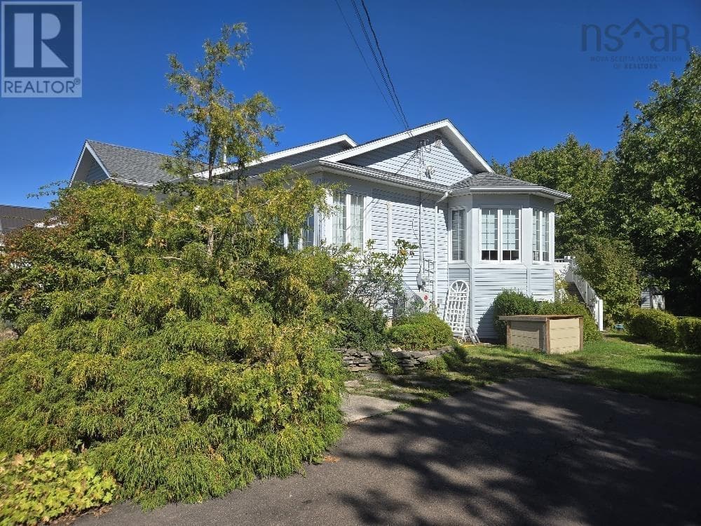 40 Silverwood Dr. photo 2