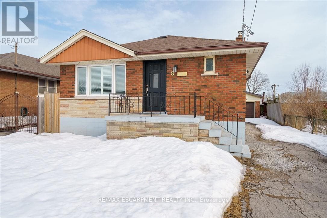 8 SHYNAL AVENUE photo 3