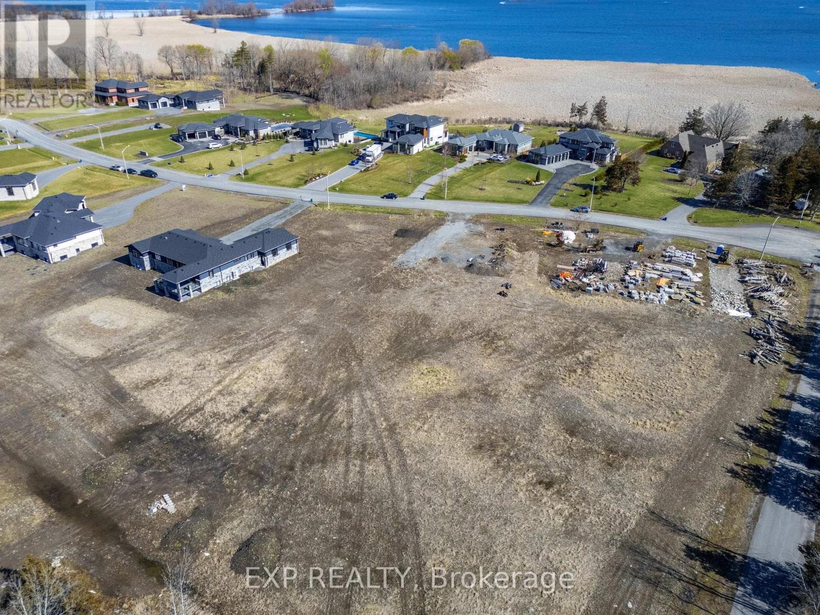 92 NAVIGATION DRIVE photo 2