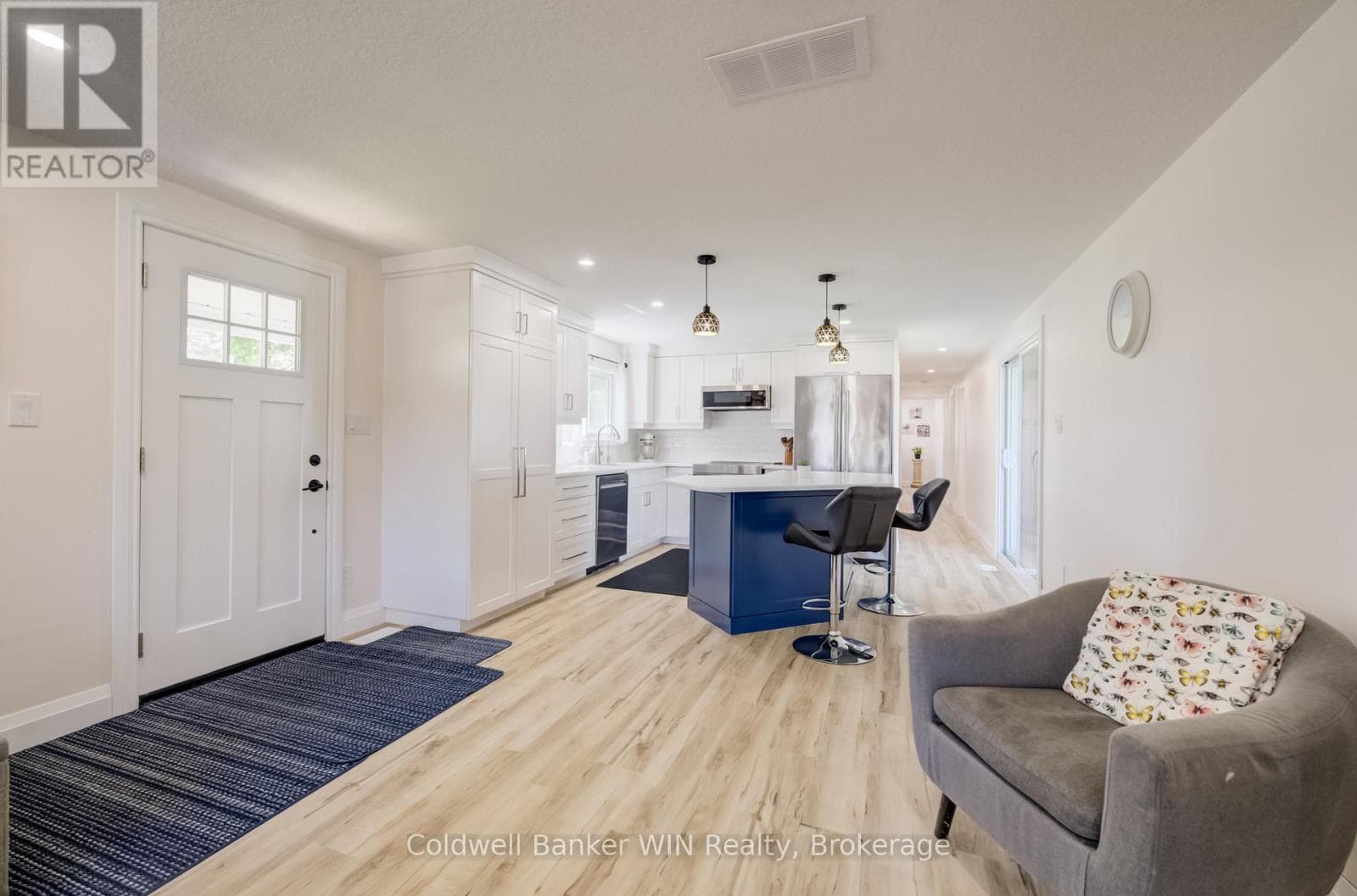 58 2ND AVENUE photo 3