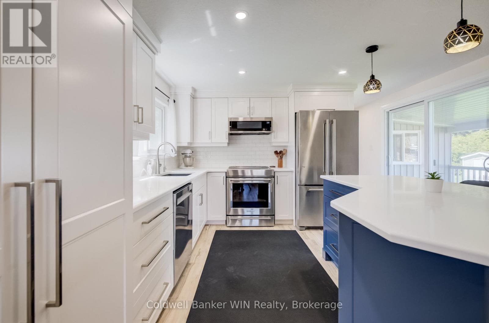 58 2ND AVENUE photo 5