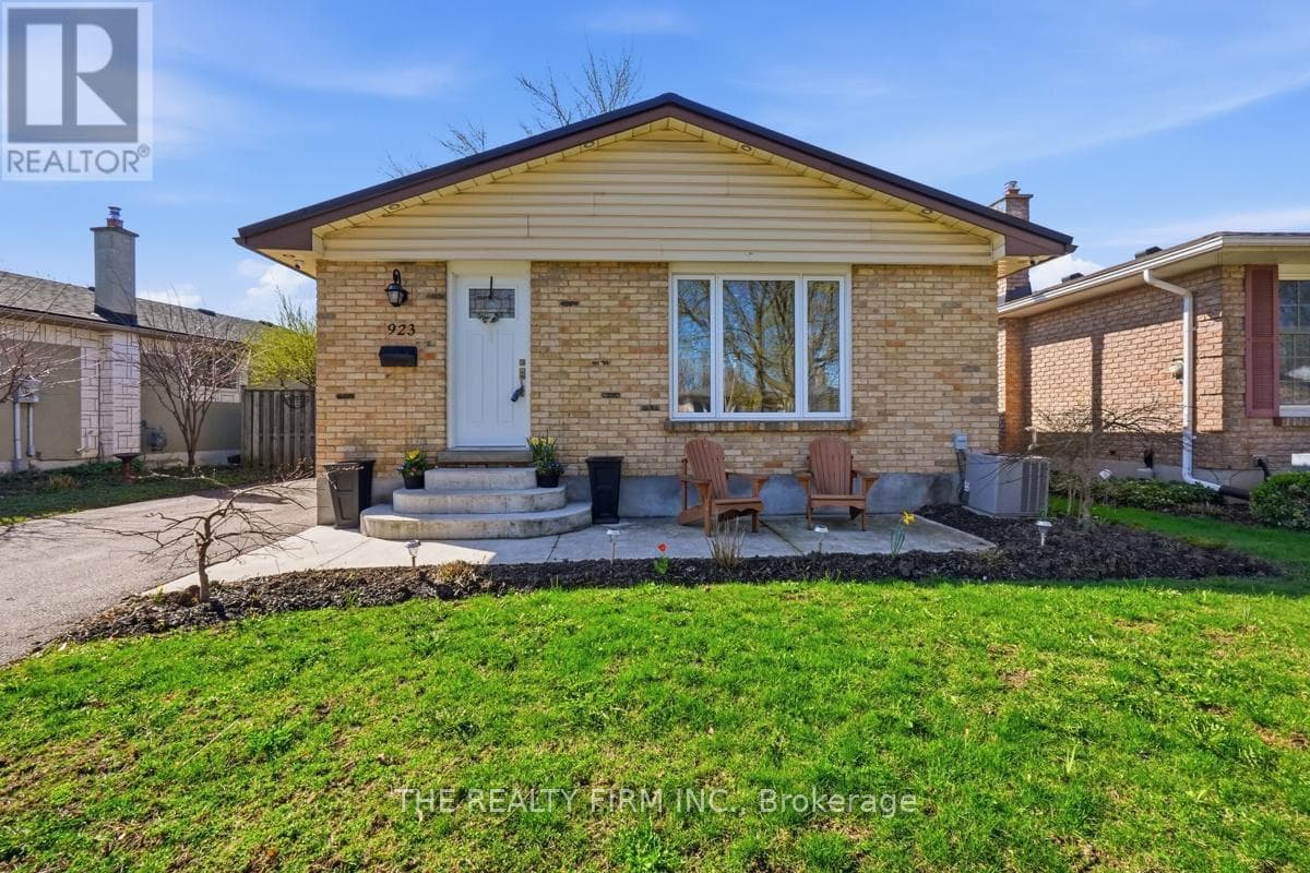 923 WILLOW LANE photo 2