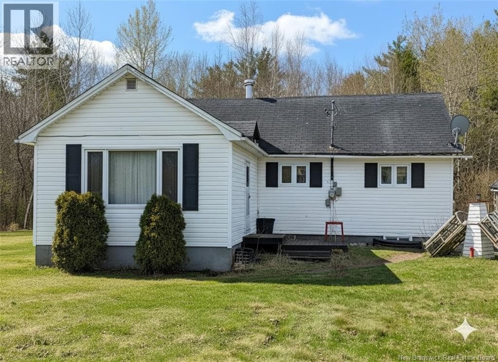 3 bed 1 bath single family at 42 Lauvina Road — $174,900
