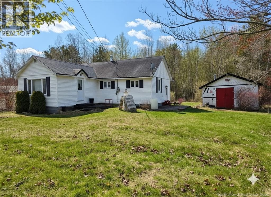 42 Lauvina Road photo 3