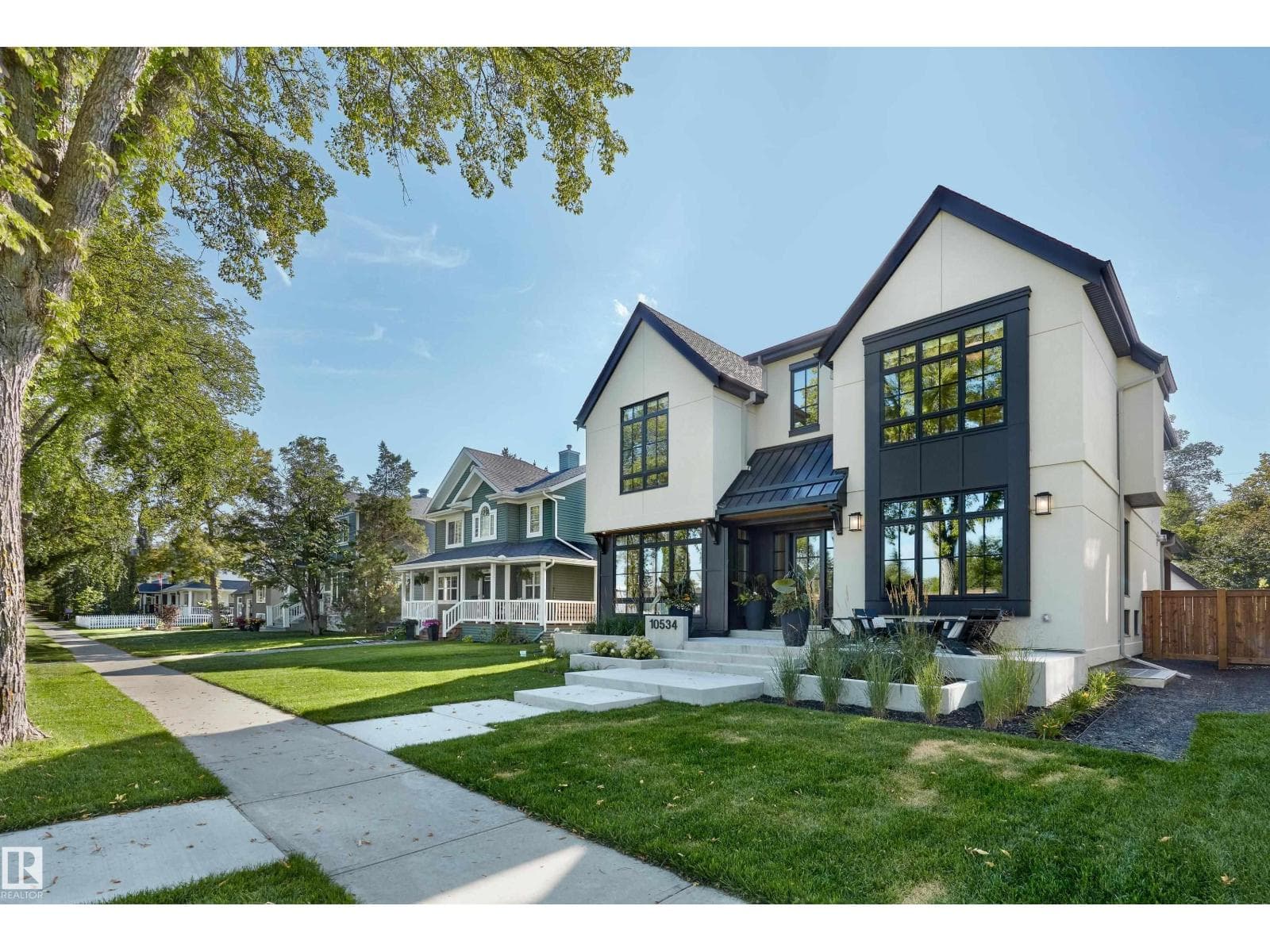 10534 139 ST NW
