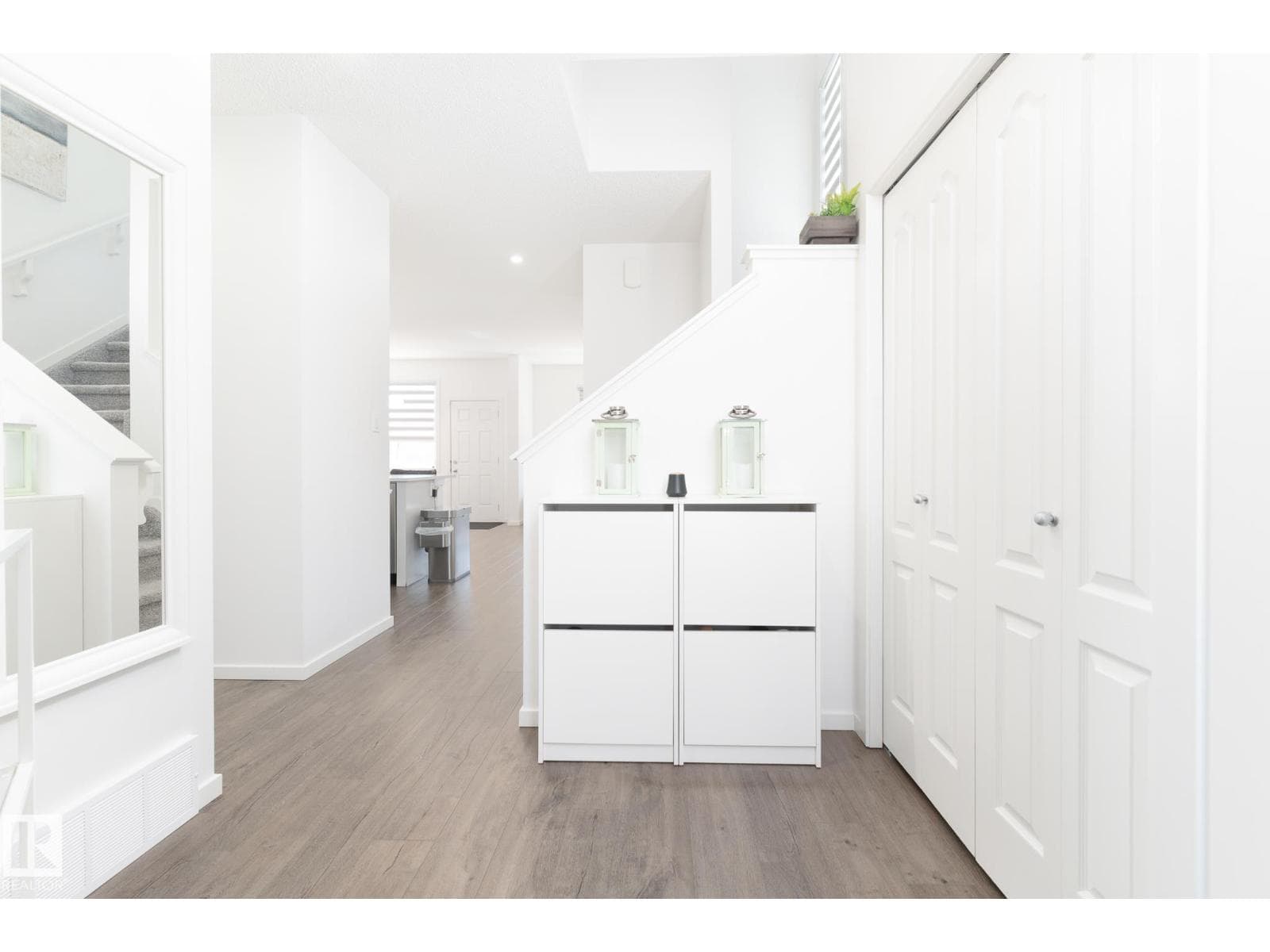2126 GRAYDON HILL CR SW photo 3