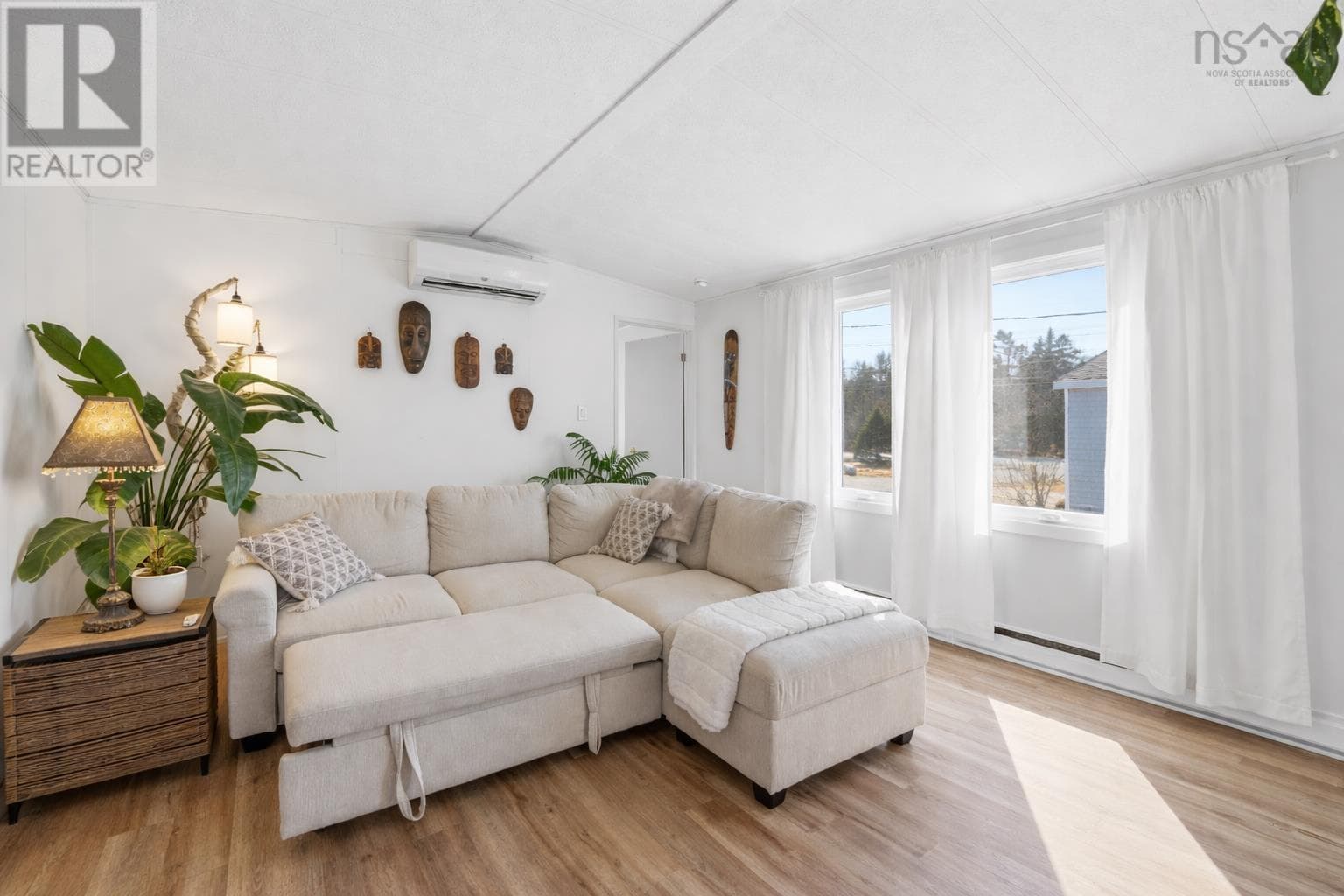 2 bed 1 bath single family at 6 Alderwood Court — $299,900