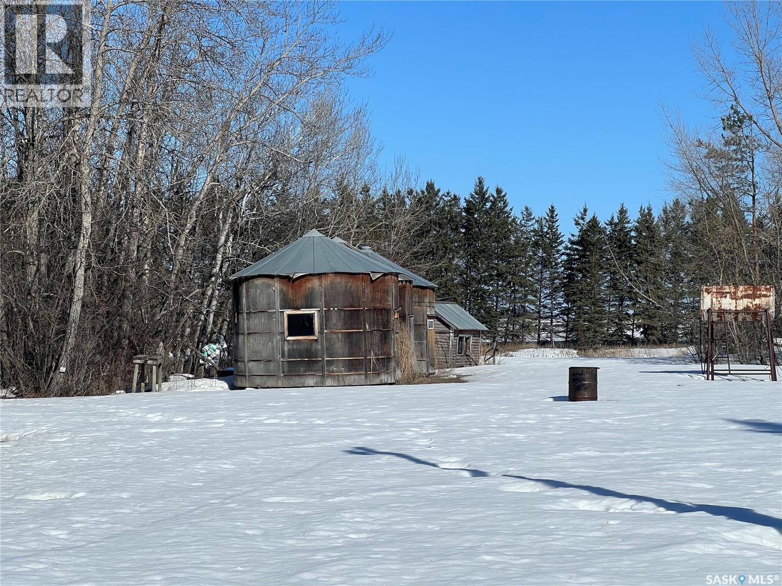 Serhan Acreage photo 4