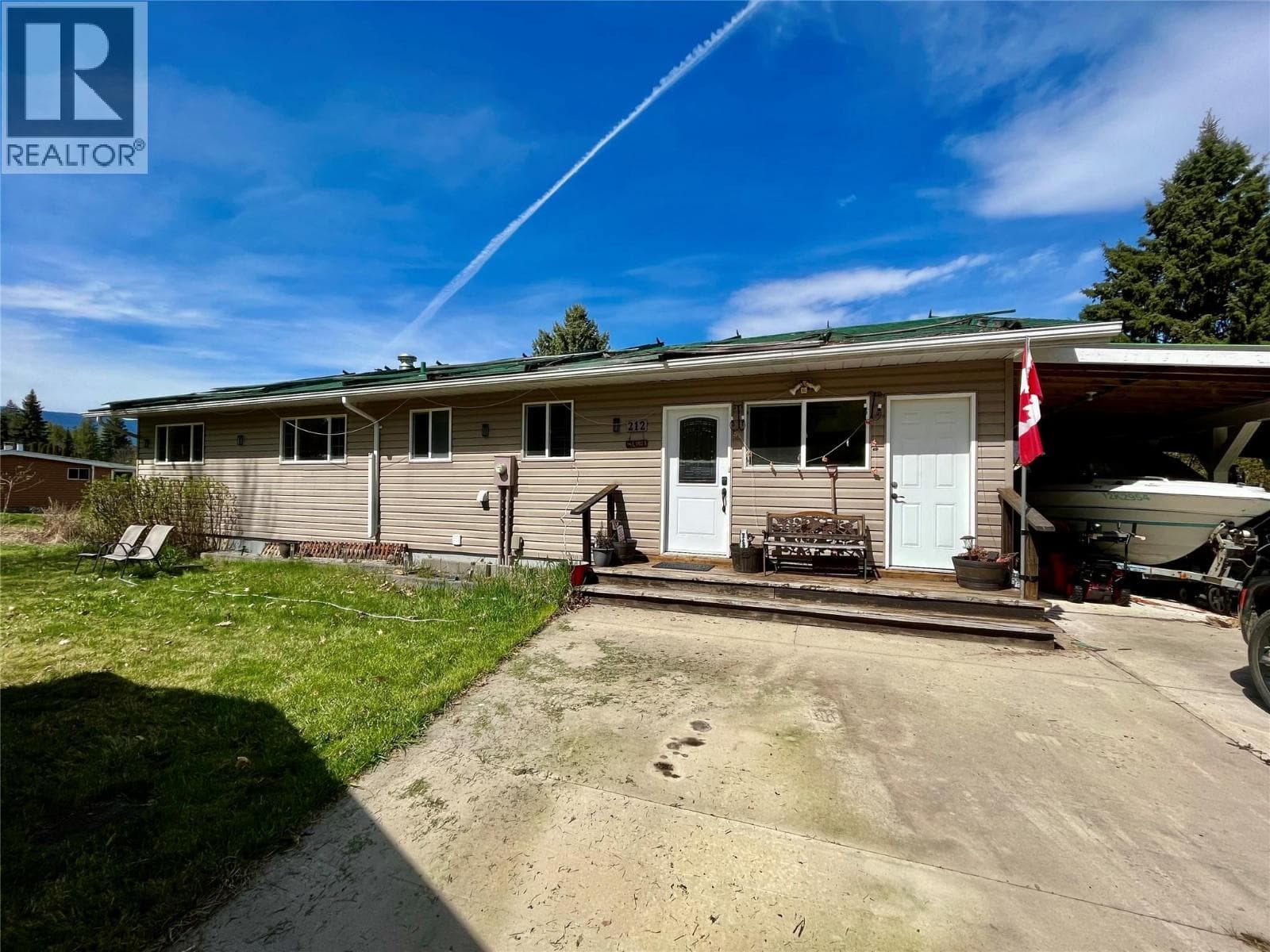 212 Maple Street photo 2