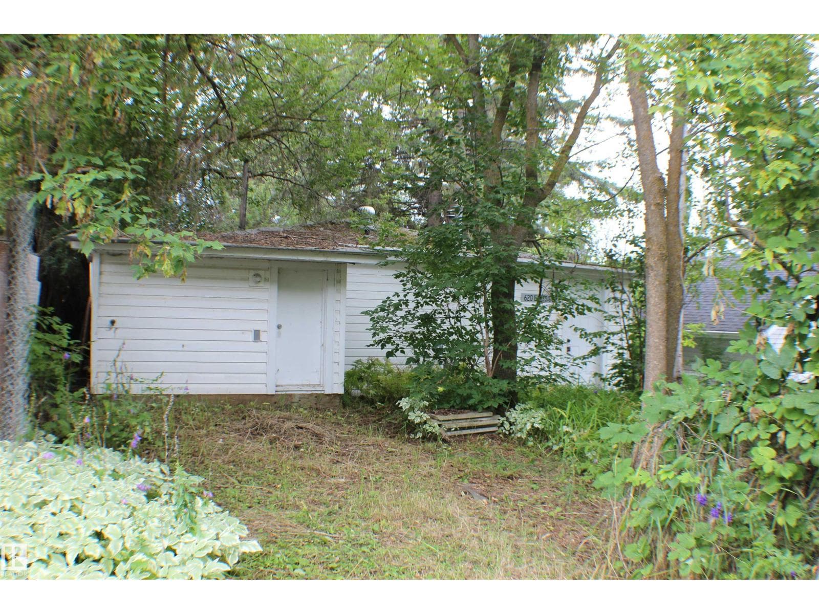 620 Lakeside PT — photo 2